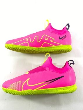 Nike AirZoom Vapor 15 Academy IC Neon Pink Soccer Shoes US Size 5.5Y DJ56619-605